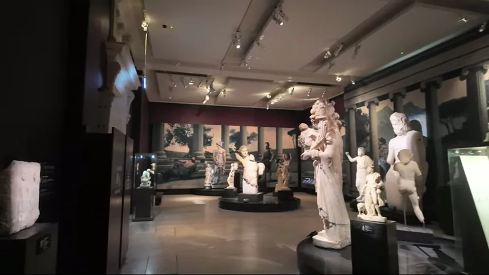 Wide courtyard and facade of Istanbul Archaeology Museums